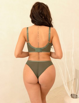 BRAGA BRASILEÑA KRISLINE LULU VERDE