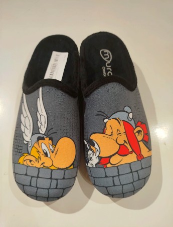 ZAPATILLAS HOMBRE MURO ASTÉRIX Y OBÉLIX GRIS